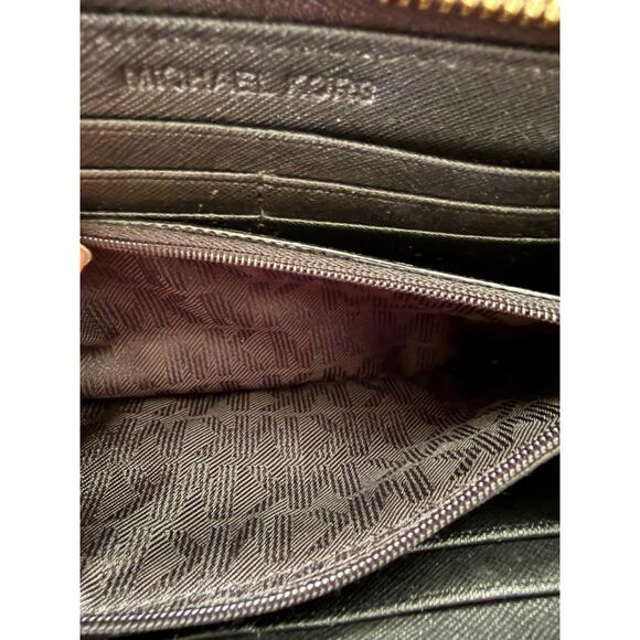 Michael Kors Wallet Women's Black Zip Around Saffiano Continental Gold Tone Logo - Picture 4 of 8